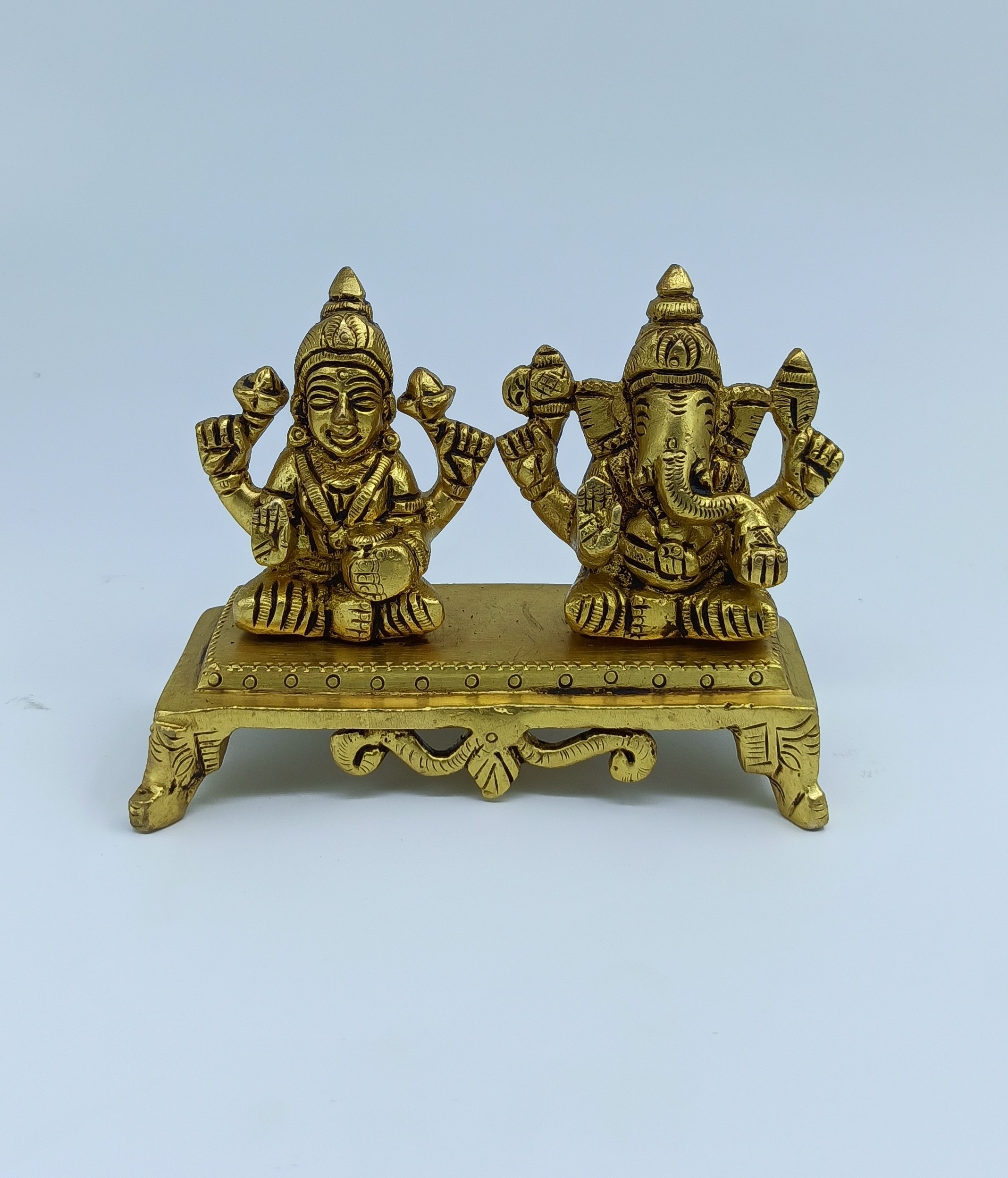 Laxmi Ganesha murti with chowki 7 cm W 11 cm